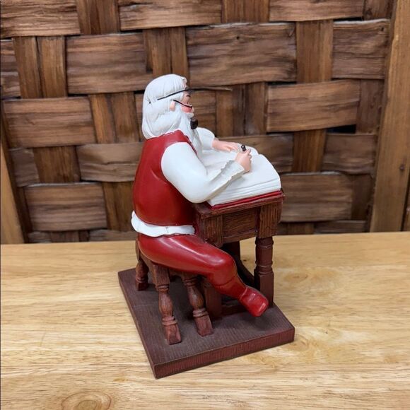 Norman Rockwell Santa Figurine - Red and Brown - Picture 4 of 5